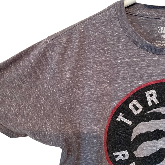 NBA boys medium Toronto Raptors soft gray t-shirt VGUC basketball - Picture 3 of 9